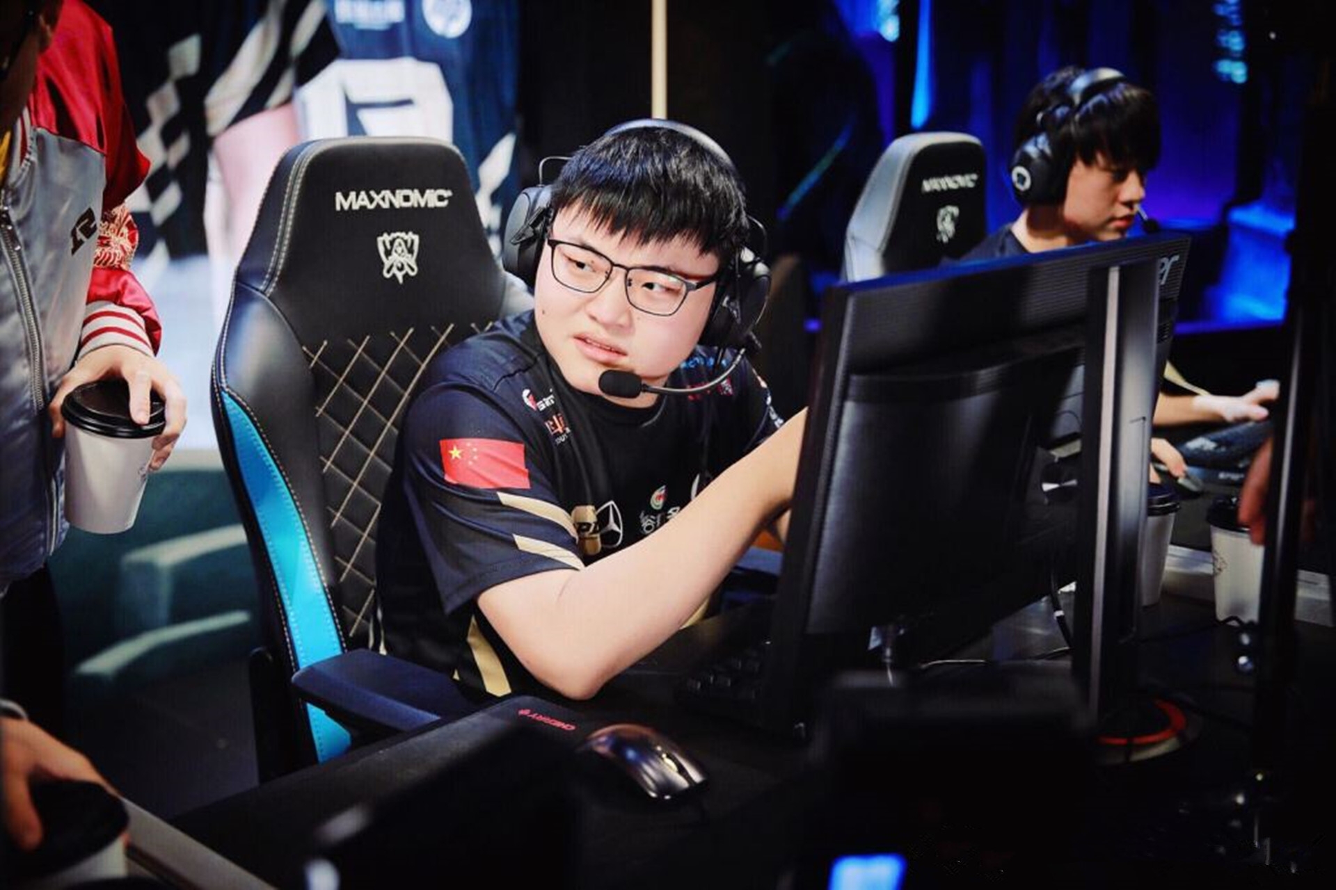 爱游戏2025必玩关于热火不断突破！，Uzi连续五场比赛得分超过比赛局势复杂气势如虹延续的信息