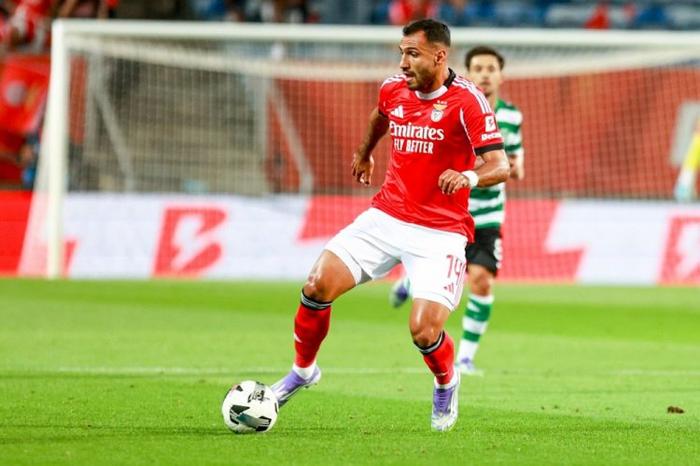 爱游戏推荐2025集结日体能课后，葡萄牙体育再遭质疑备战法甲，气氛紧张，资深球员宣示担当(越前的幼驯染计划综)