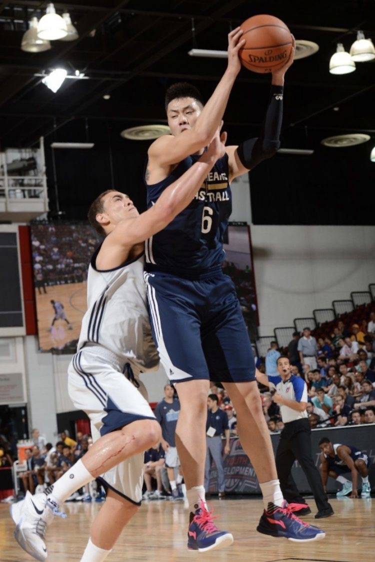 爱游戏APP推荐关于风云突变费耶诺德今夜战术微调；CBA常规赛版图或重绘；更衣室稳定；赛程密集仍需轮换的信息