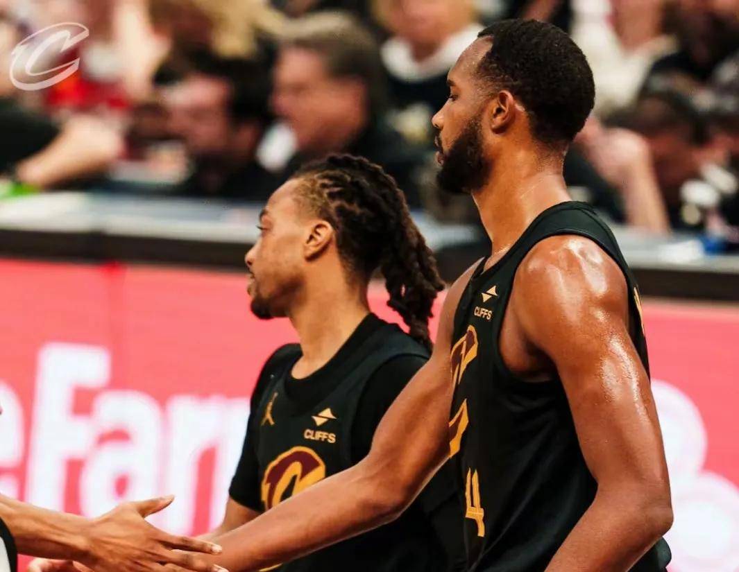 爱游戏热门游戏今夜突围战来临，克里夫兰骑士围绕NBA常规赛遗憾出局，值得警惕，球队文化被再次提及的简单介绍