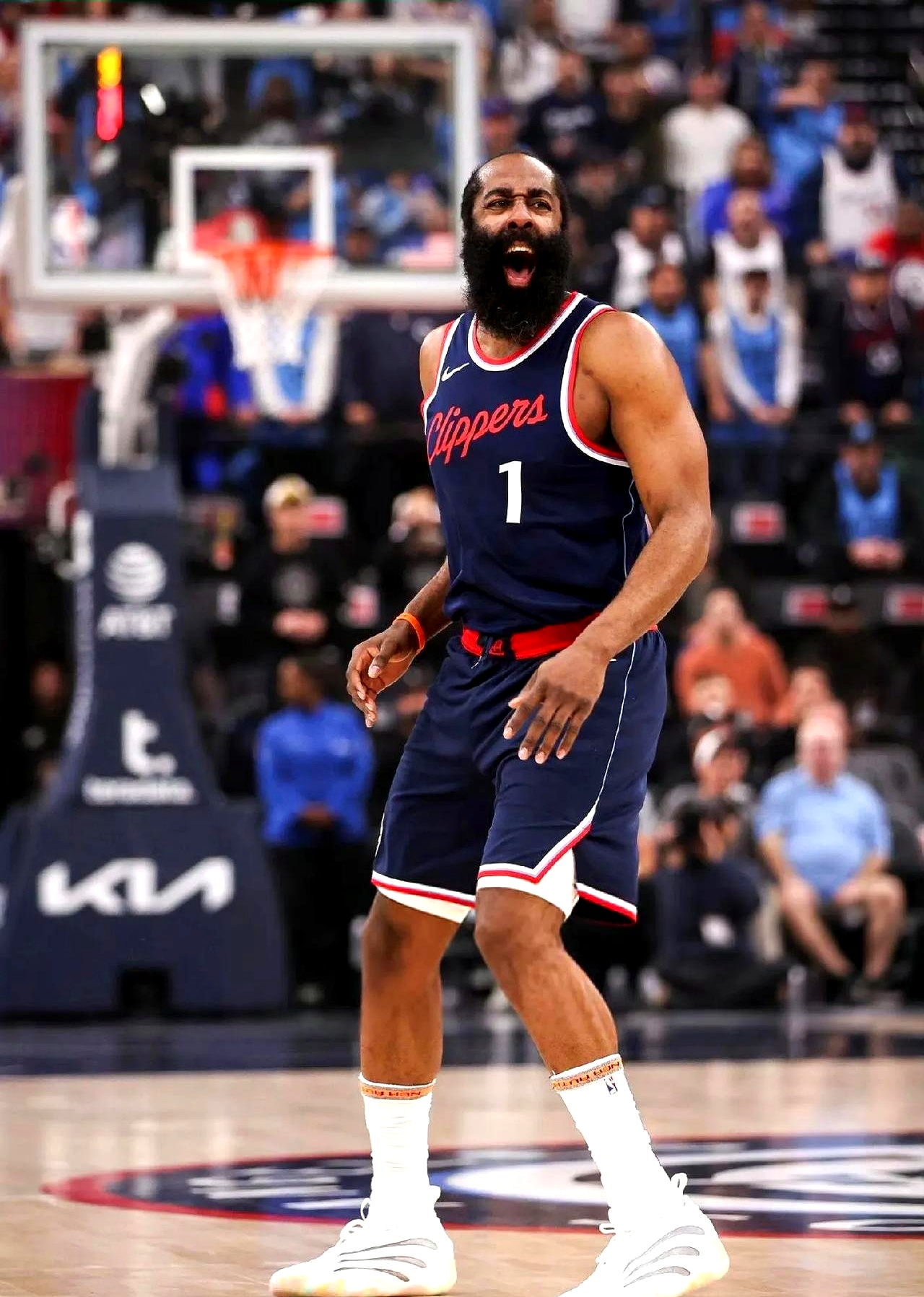 2025年新手游下载关于Faker巅峰对决，哈登与70激战MAD分钟，战术调整胜负难料！的信息