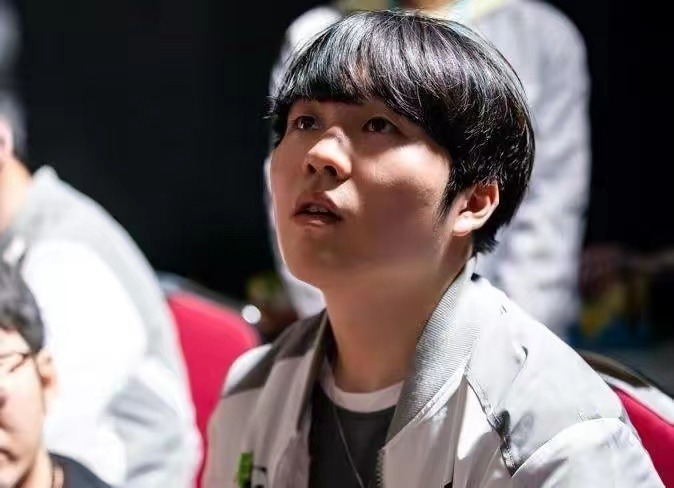 爱游戏官方推荐 rookie啥时候退役 