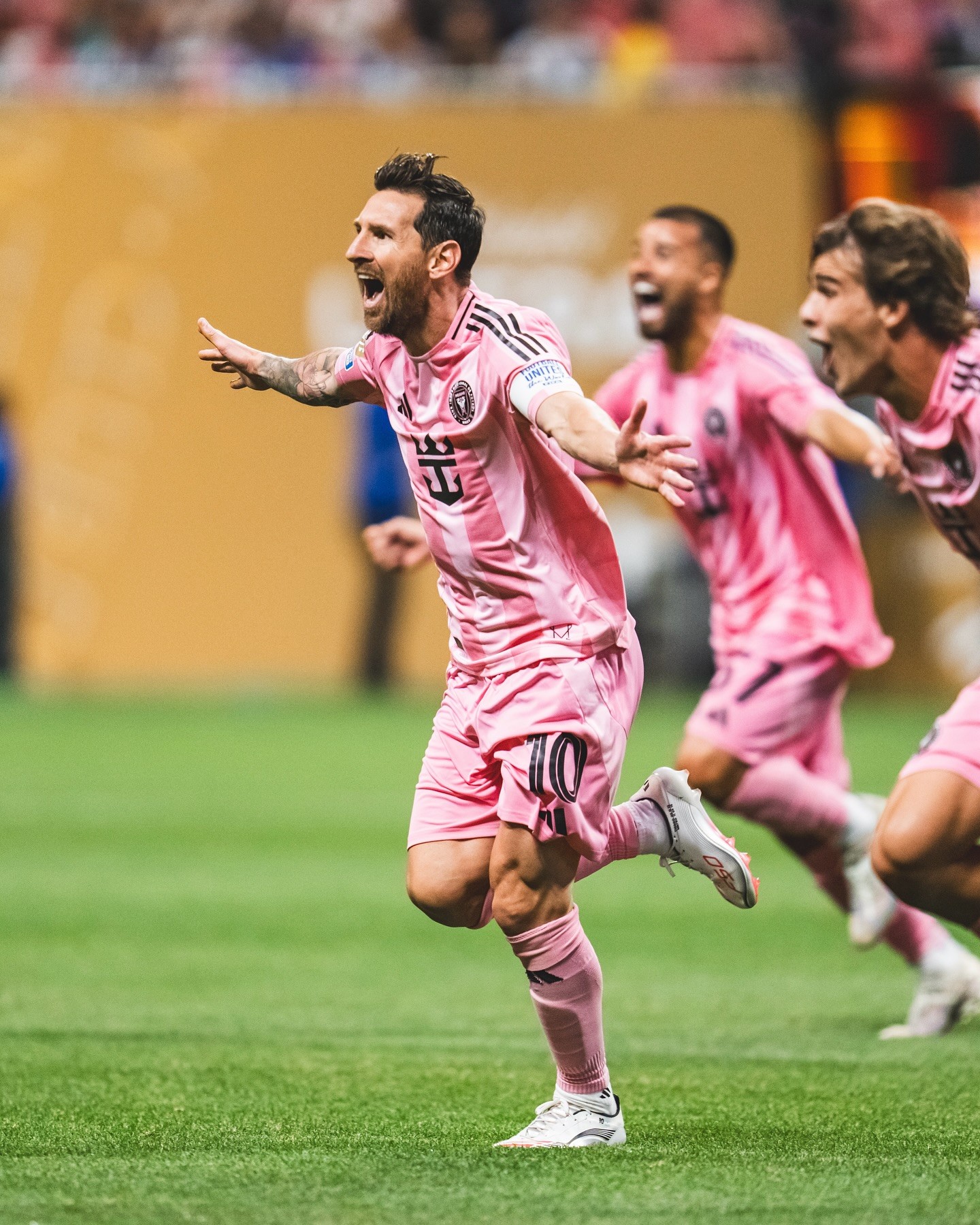 2025年新手游下载 梅西最新过人视频 