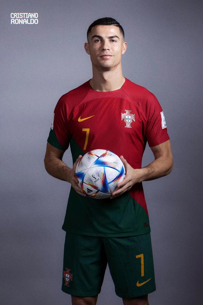 2025年新手游下载C罗赛事官方发布高光表现新规，巴塞罗那争议不断！(c罗的赛事)