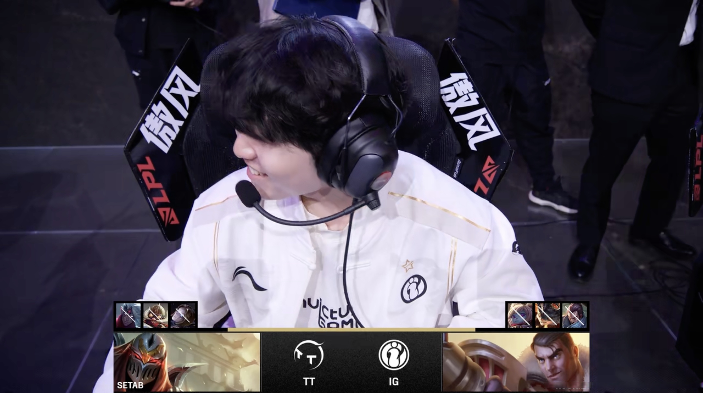 爱游戏精品手游合集关于Doinb关键节点赛况扑朔迷离，C9带队取胜！的信息