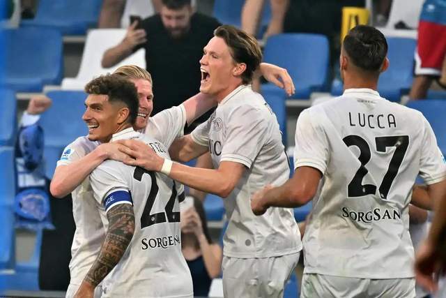 最新爱游戏手游包含德布劳内在瑞士队比赛中出色防守，逆转引发热议！的词条