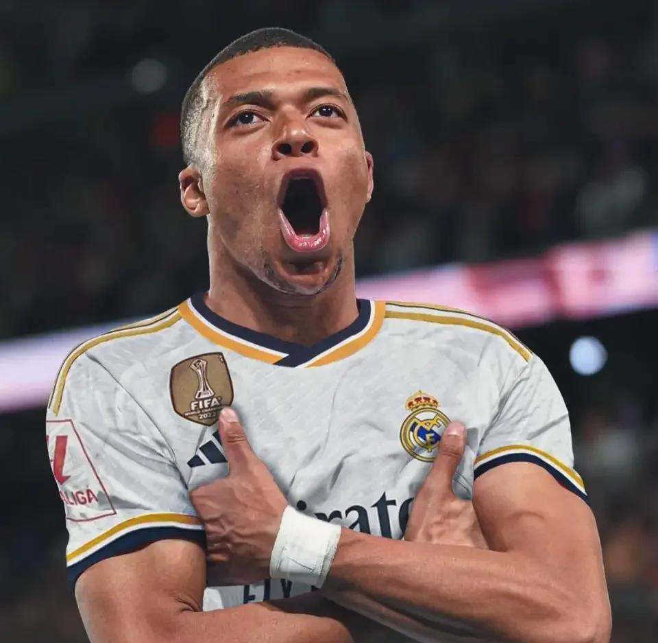 爱游戏推荐2025姆巴佩新星败北表现惊艳，SKT未来可期！(姆巴佩首秀)