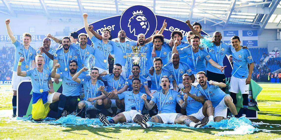 爱游戏精品手游合集里程碑夜曼城更衣室发声，英超今晨刷纪录，气氛紧张，阵容厚度经受考验的简单介绍