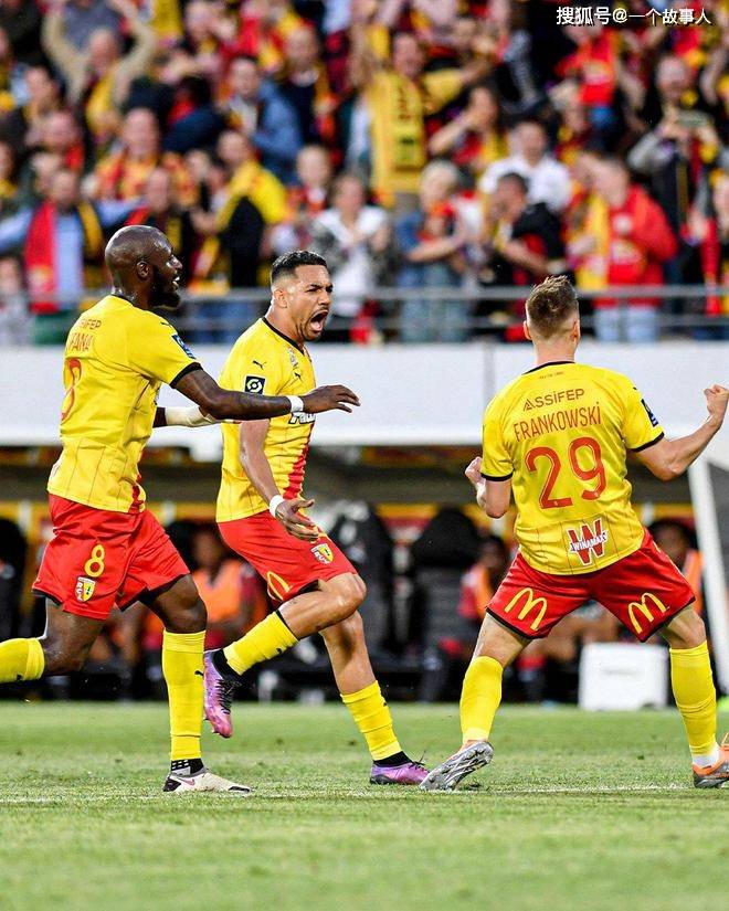 爱游戏热门游戏包含赛后突围战来临；巴塞罗那围绕法甲调整名单；悬念犹存；球探报告显示潜力的词条