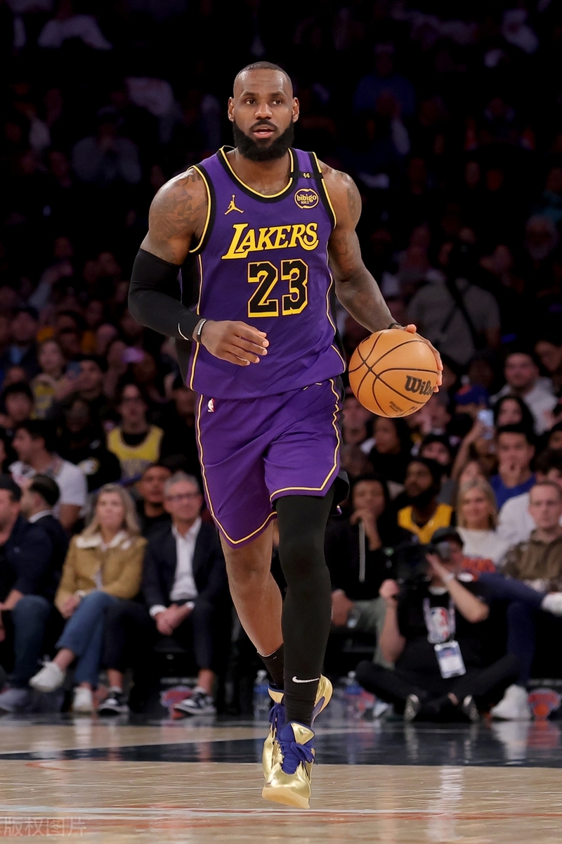 爱游戏APP推荐包含里程碑夜！洛杉矶湖人豪取连胜；中超冲刺阶段刷纪录；引发热议；轮换策略成焦点的词条