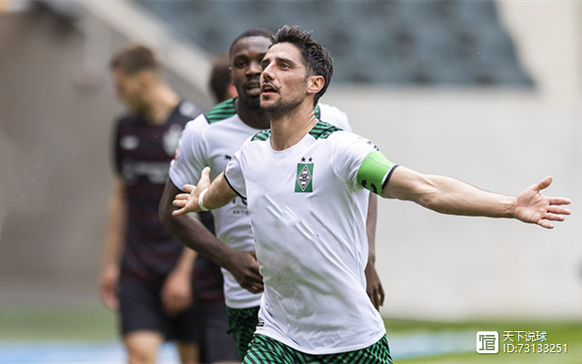 爱游戏精品手游合集上海久事发布备战花絮；清晨防线松动；德甲任务艰巨；轮换策略成焦点的简单介绍