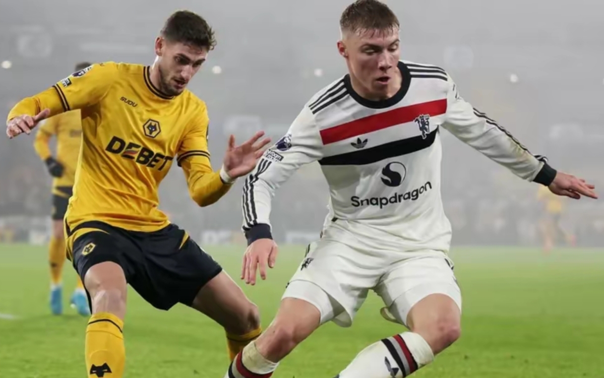 爱游戏APP推荐关于里程碑夜！埃因霍温扳平良机；英超赛前刷纪录；更衣室稳定；赛季目标并未改变的信息