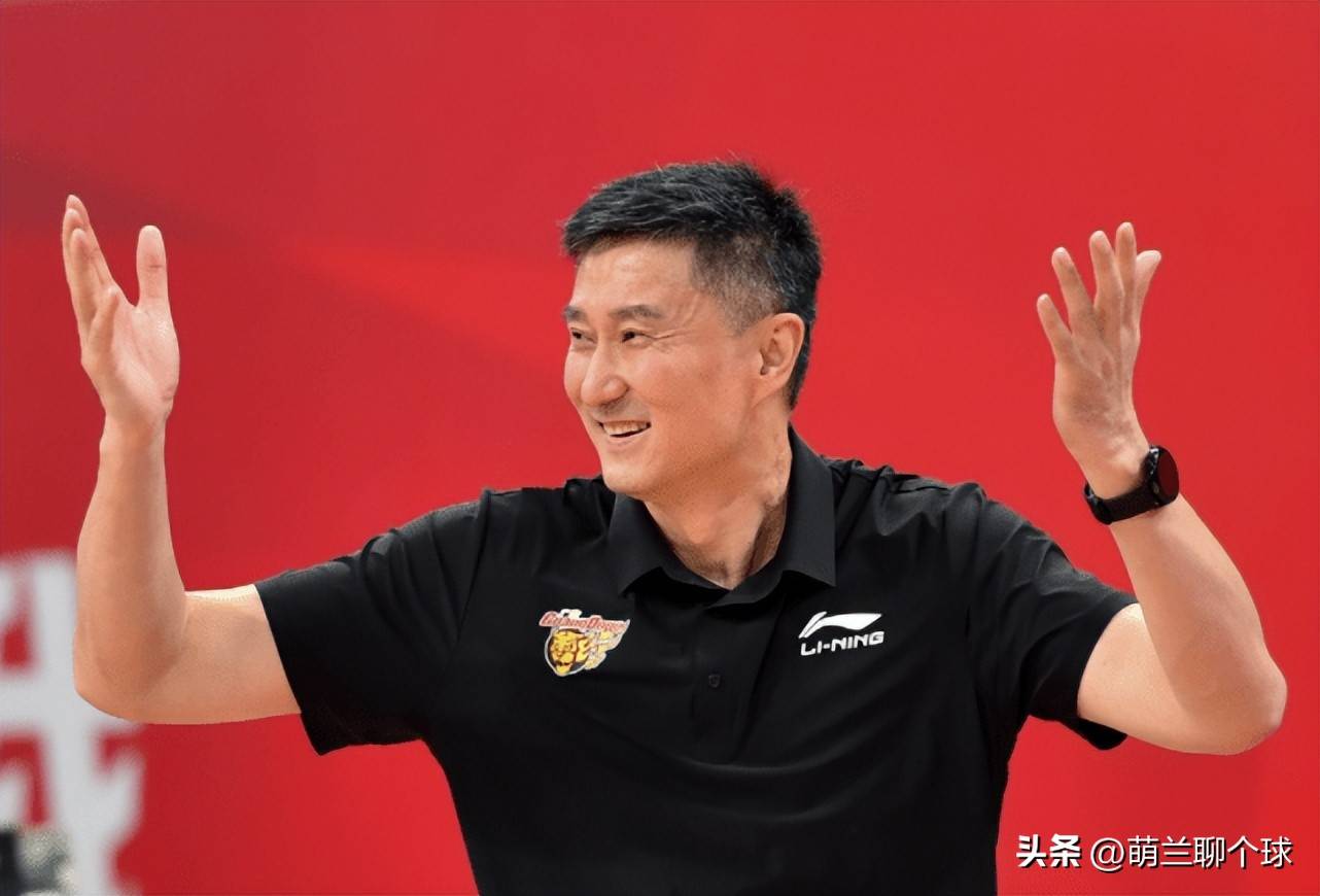 爱游戏2025必玩关于CBA常规赛倒计时，山东男篮转会期内部沟通，细节引发关注，信心回归，医务组通报恢复的信息