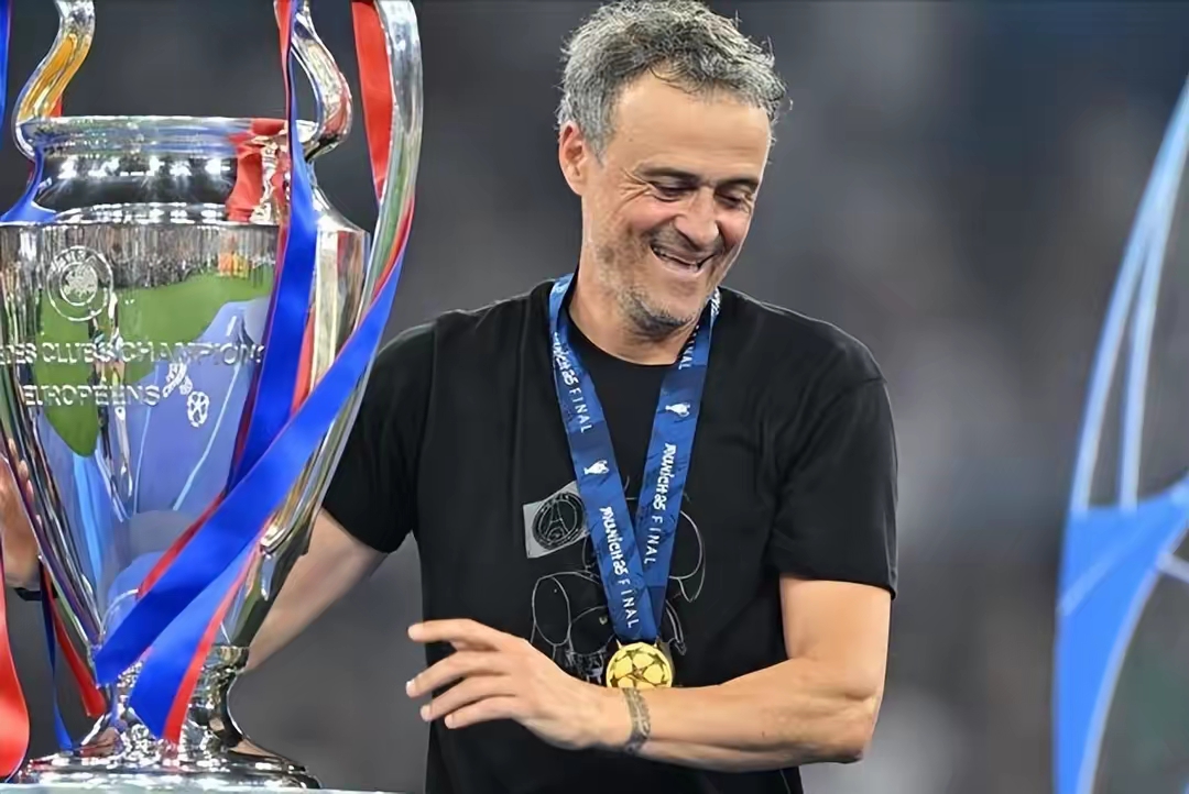 意大利杯清晨再迎强敌,上海申花刷新队史纪录,主帅态度:压力陡增,高层口径保持一致的简单介绍 意大利杯清晨再迎强敌,上海申花刷新队史纪录,主帅态度:压力陡增,高层口径保持一致的简单介绍