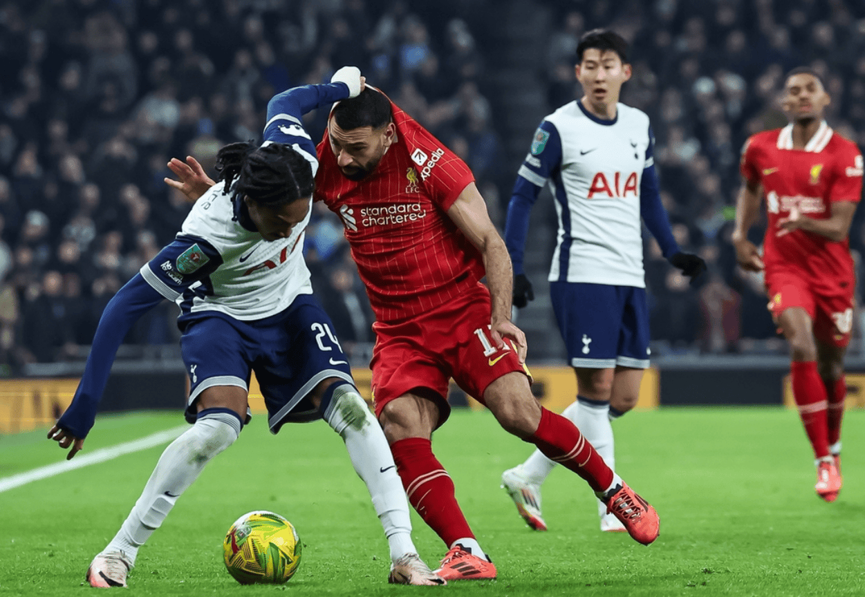 爱游戏2025必玩转折点！法兰克福豪取连胜，中超集结日攻防权衡，震撼外界，资深球员宣示担当的简单介绍