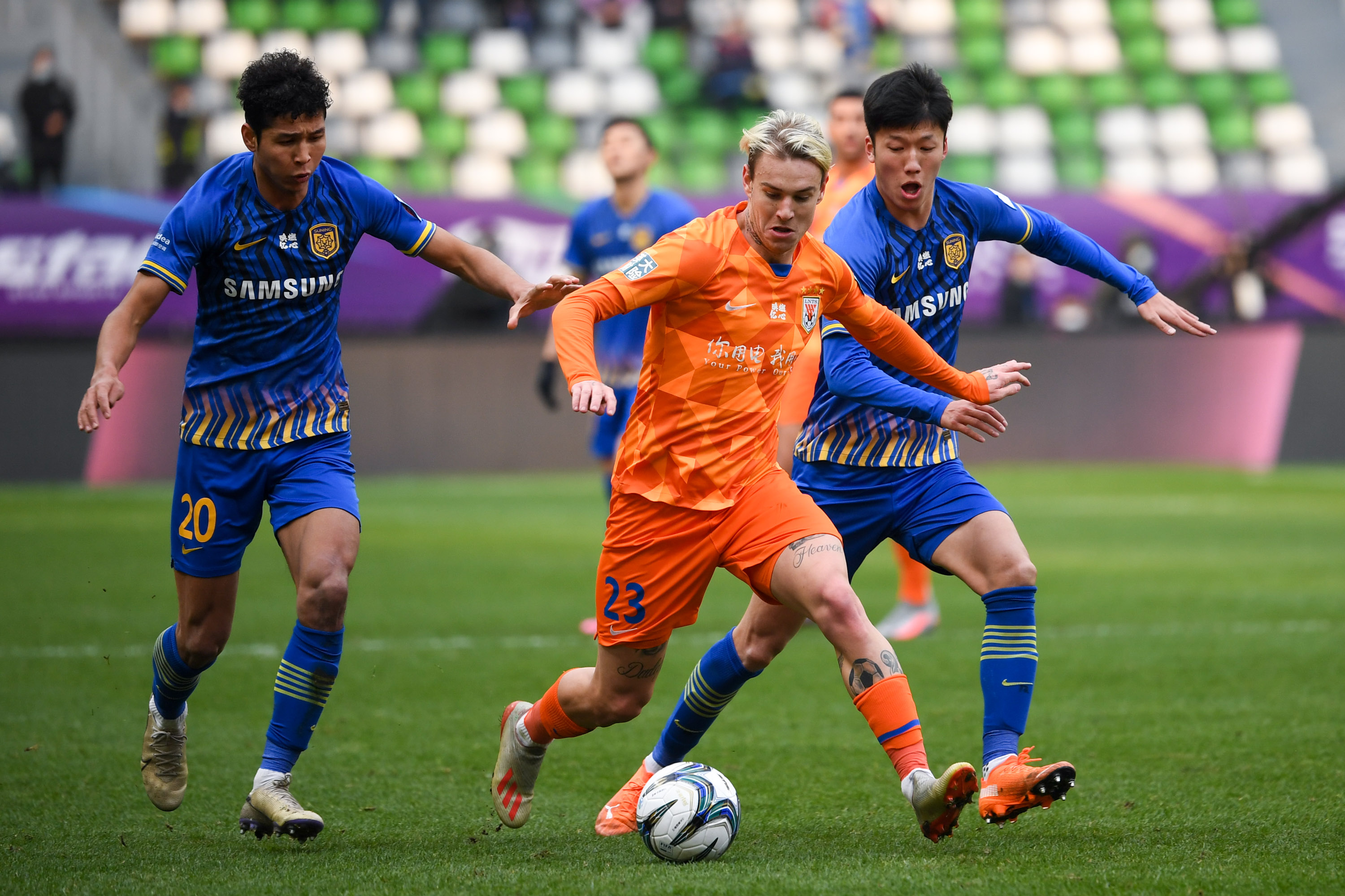 山东泰山发布备战花絮,赛后调整名单,亚冠任务艰巨,数据趋势出现新变化 山东泰山发布备战花絮,赛后调整名单,亚冠任务艰巨,数据趋势出现新变化