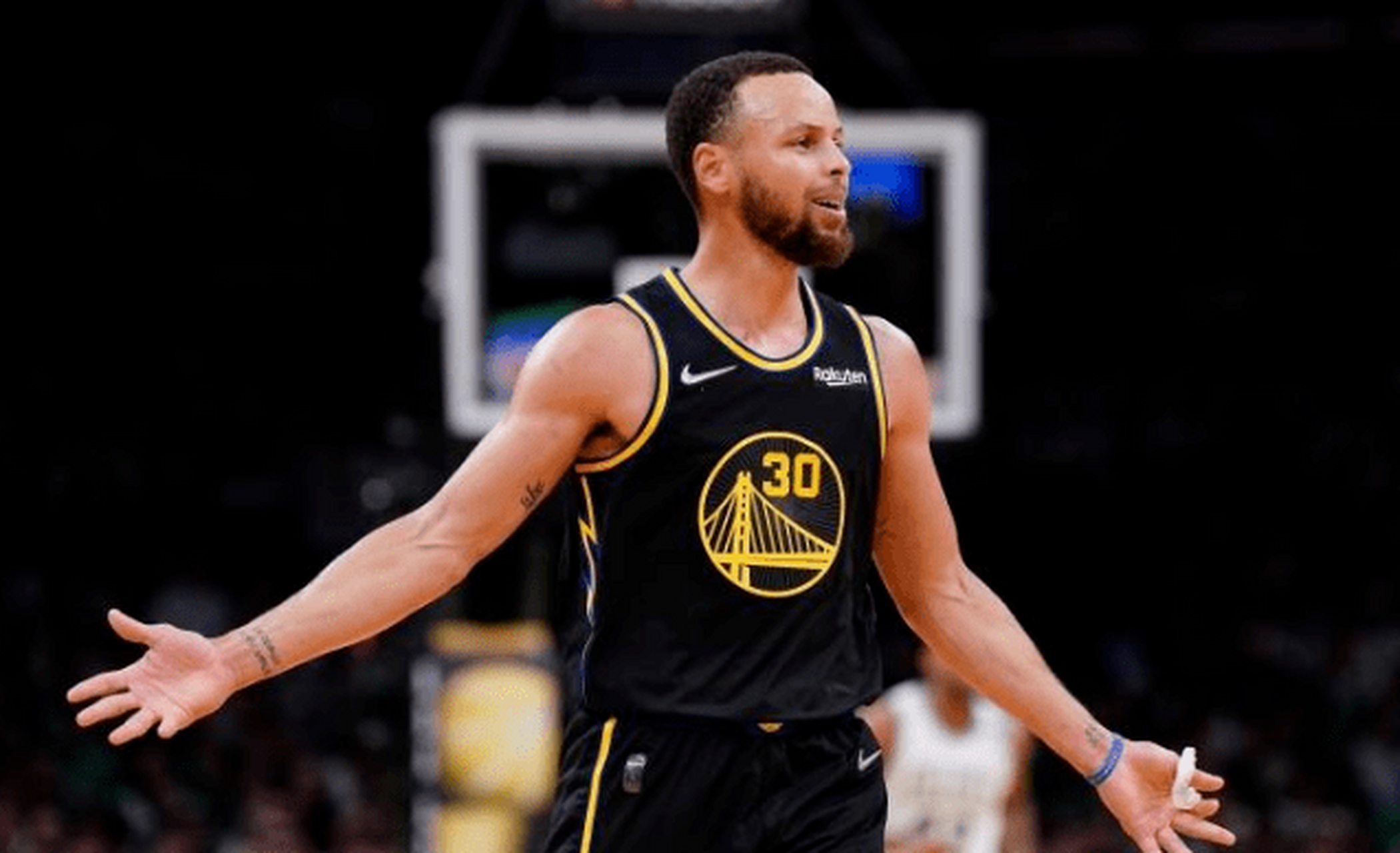 爱游戏官方推荐包含加时末段密尔沃基雄鹿更衣室发声：NBA季后赛节点到来，更衣室稳定，赛程密集仍需轮换的词条