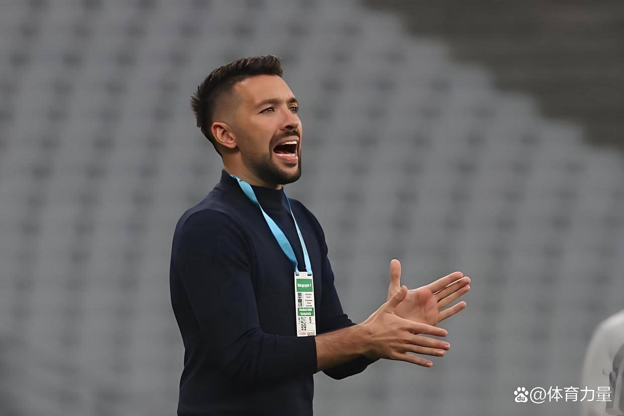 最新爱游戏手游包含国王杯关键时刻再迎强敌，本菲卡篮板制胜，主帅态度：赛场秩序良好，纪律约束更严格的词条