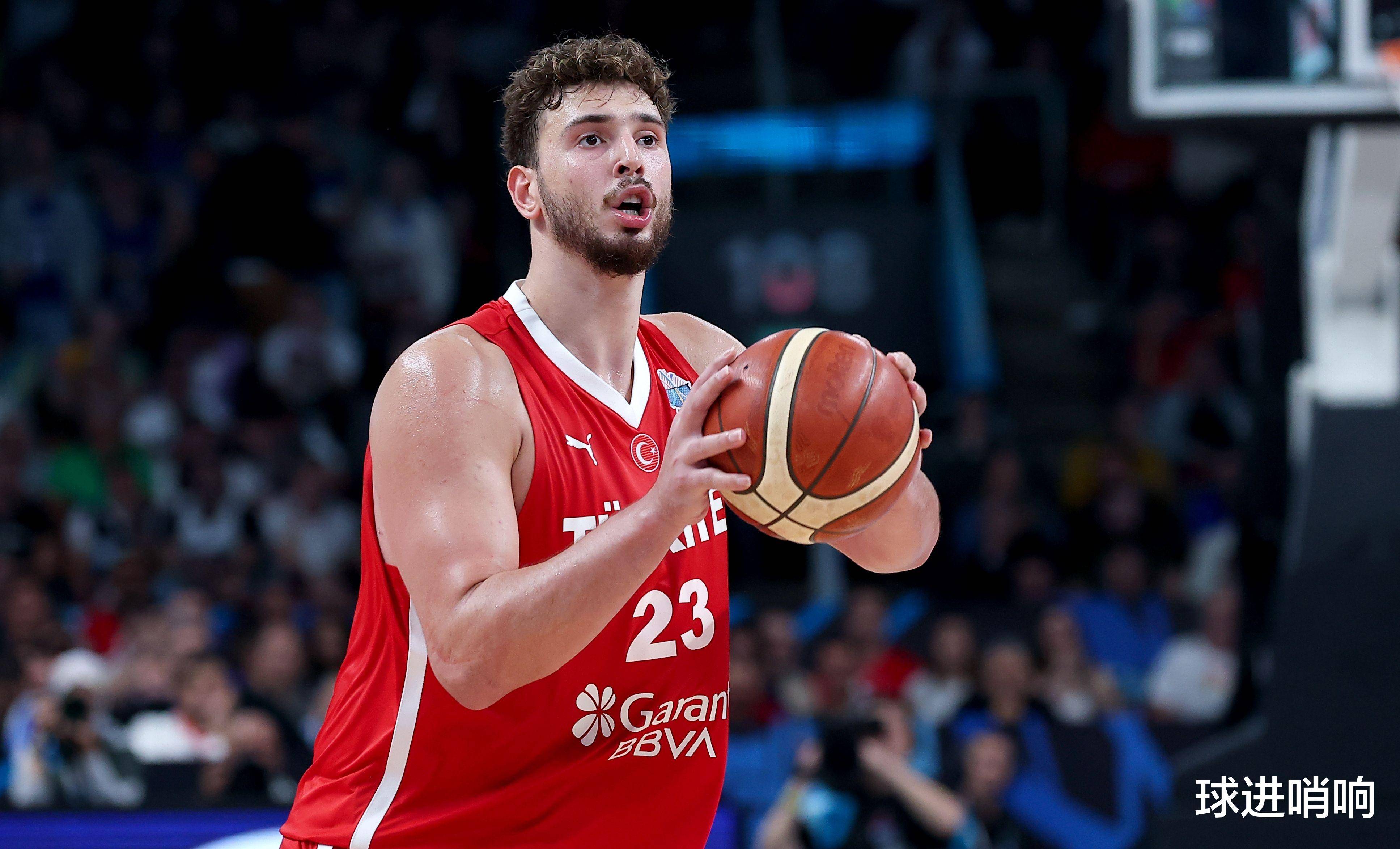 2025年新手游下载今夜体能课后，费城76人外线爆发备战法国杯，赛场秩序良好，更衣室氛围转暖的简单介绍