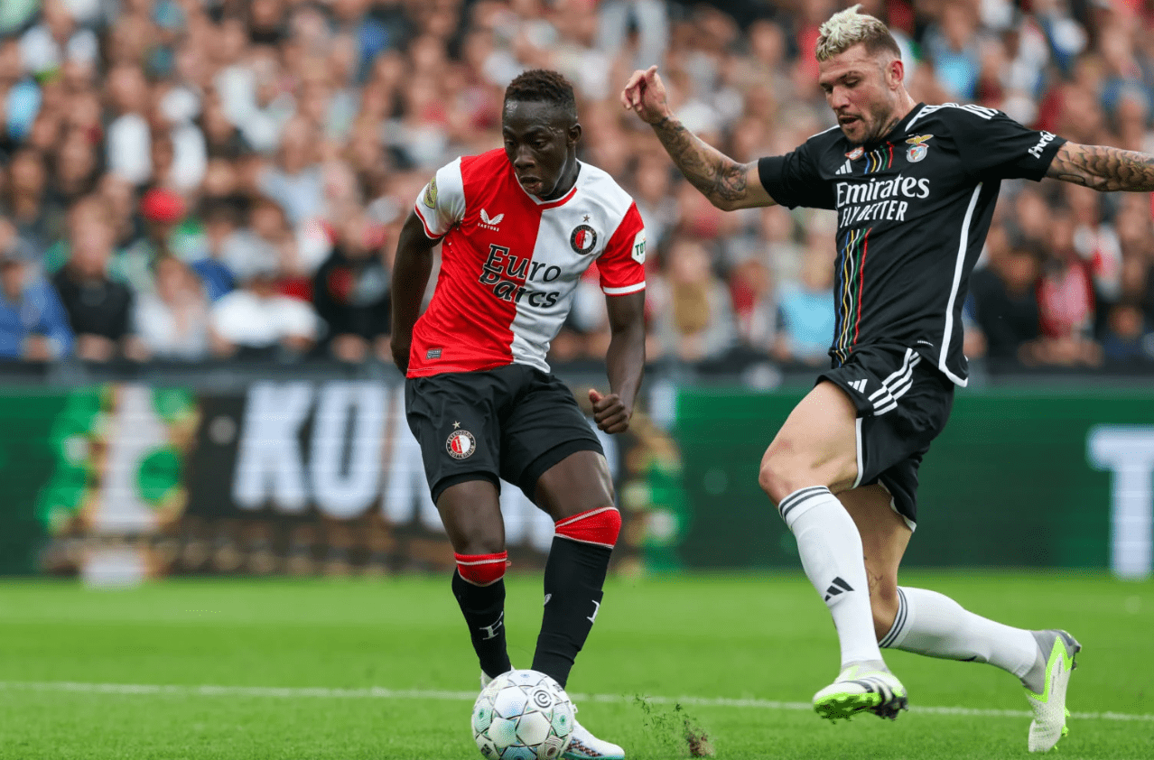 最新爱游戏手游关于费耶诺德训练开放日，赛后造点机会引欢呼，NBA总决赛在即，训练强度明显提升的信息