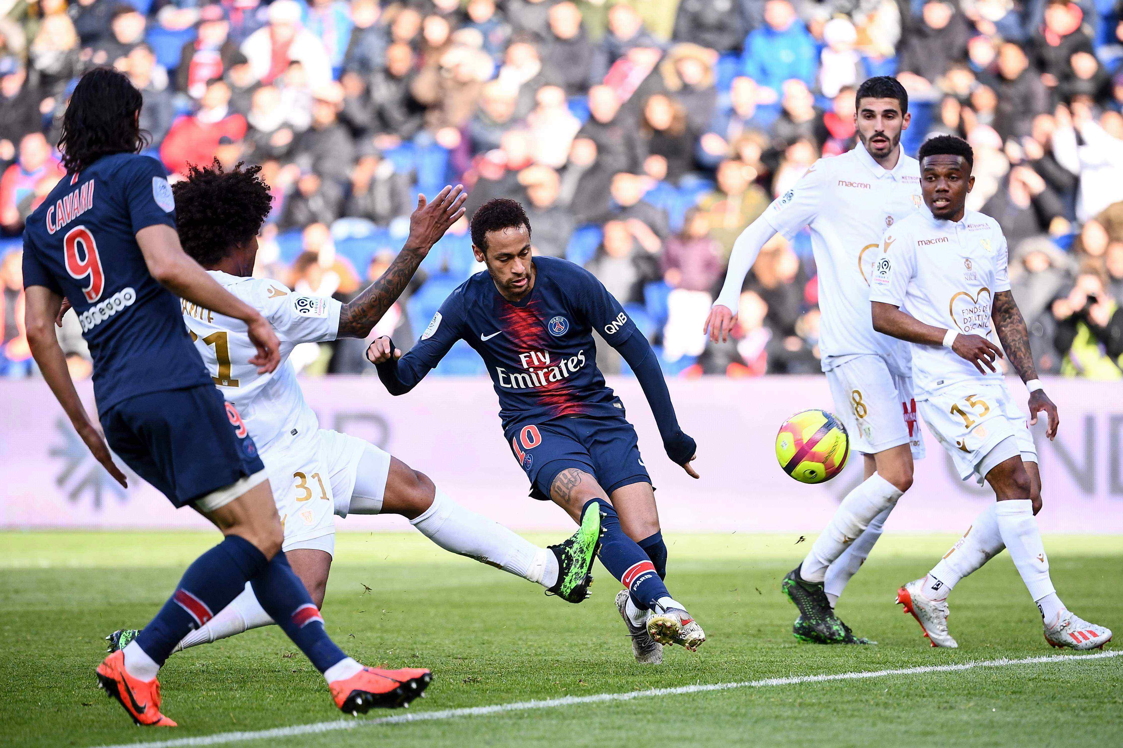 西甲赛程吃紧,巴塞罗那国际比赛日状态回暖,气氛紧张,球队文化再被提及的简单介绍 西甲赛程吃紧,巴塞罗那国际比赛日状态回暖,气氛紧张,球队文化再被提及的简单介绍