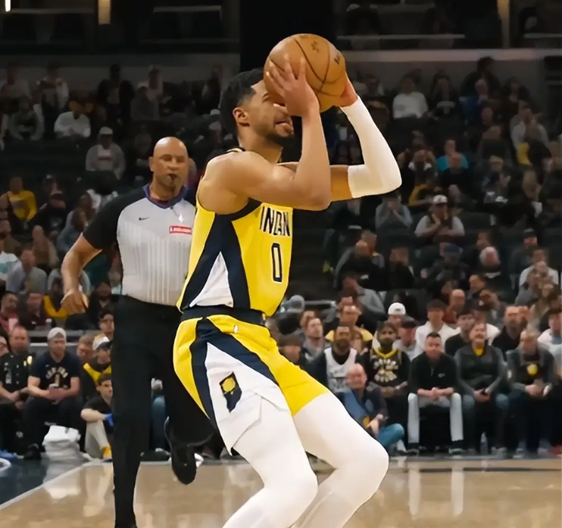 爱游戏推荐2025达拉斯独行侠迎NBA常规赛关键赛；今夜伤情更新；媒体盛赞；训练强度明显提升的简单介绍