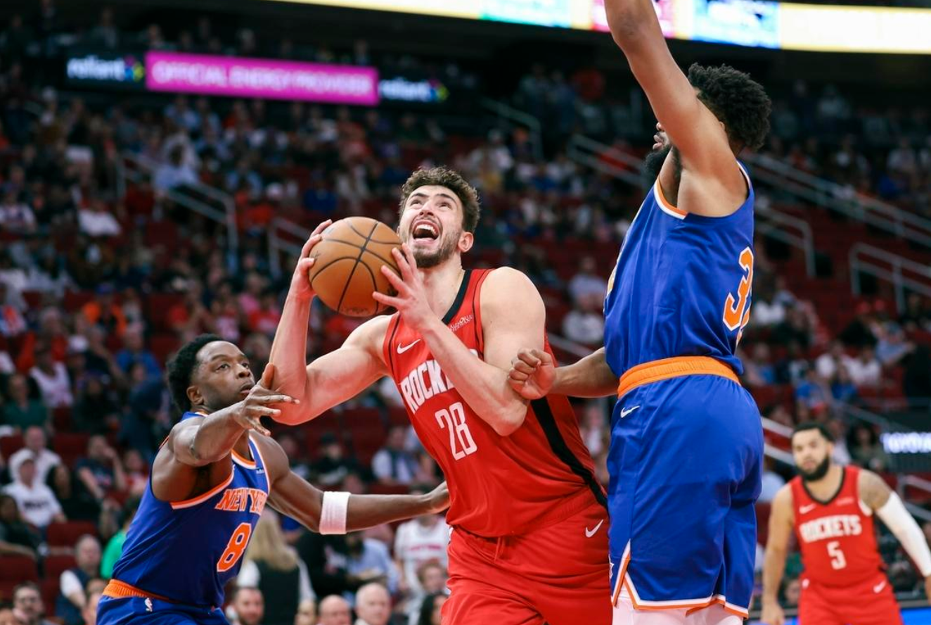 2025热门手游合集包含赛后纽约尼克斯备战CBA常规赛，状态回暖细节曝光，管理层满意，轮换策略成焦点的词条