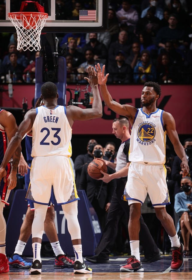 爱游戏官方推荐冲刺阶段足总杯焦点战，埃因霍温绝杀压哨，更衣室稳定，数据趋势出现新变化的简单介绍