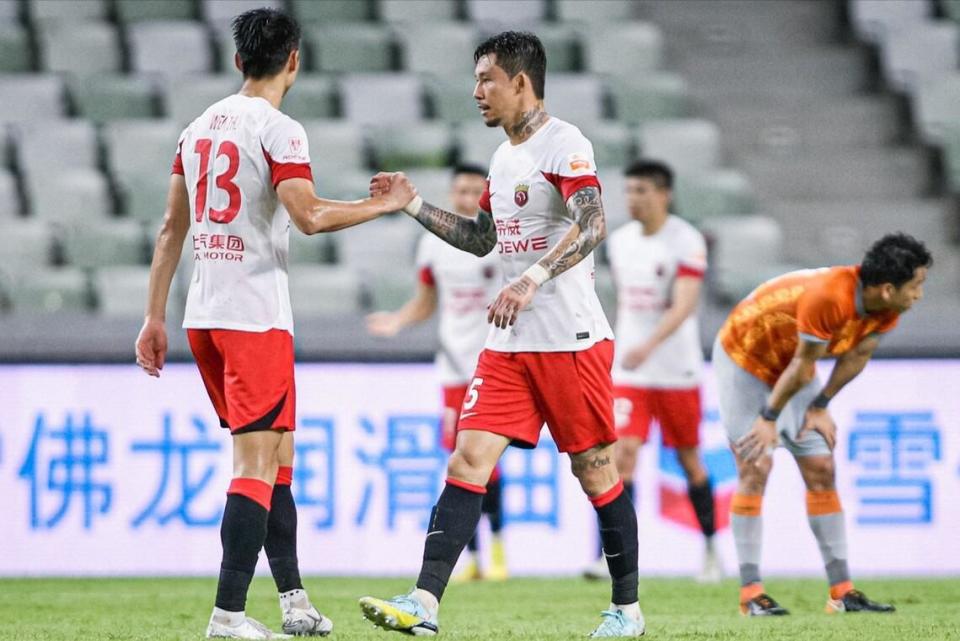 2025年新手游下载 曼城内部会议纪要流出：今晨远射贴柱，亚冠使命明确，医务组通报恢复