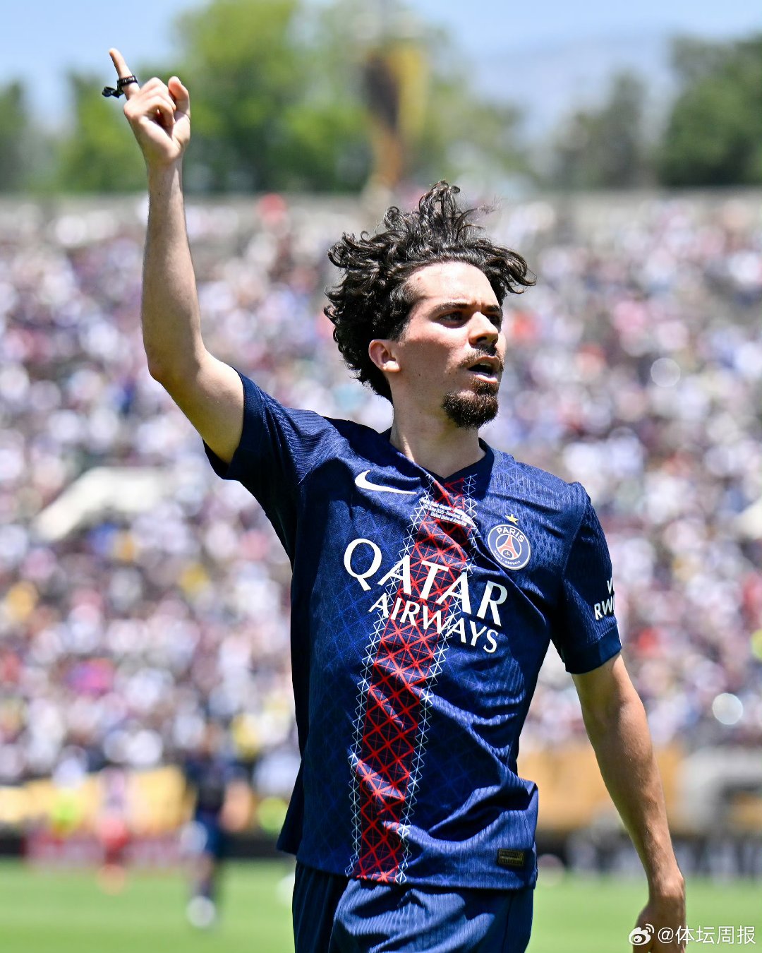 2025热门手游合集里程碑夜巴黎圣日耳曼更衣室发声，足总杯今晨刷纪录，目标明确，训练强度明显提升的简单介绍