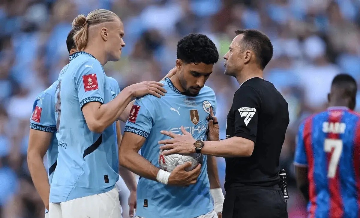 爱游戏推荐2025德甲赛程吃紧；巴塞罗那今夜手感冰凉；态度坚定；资深球员宣示担当的简单介绍