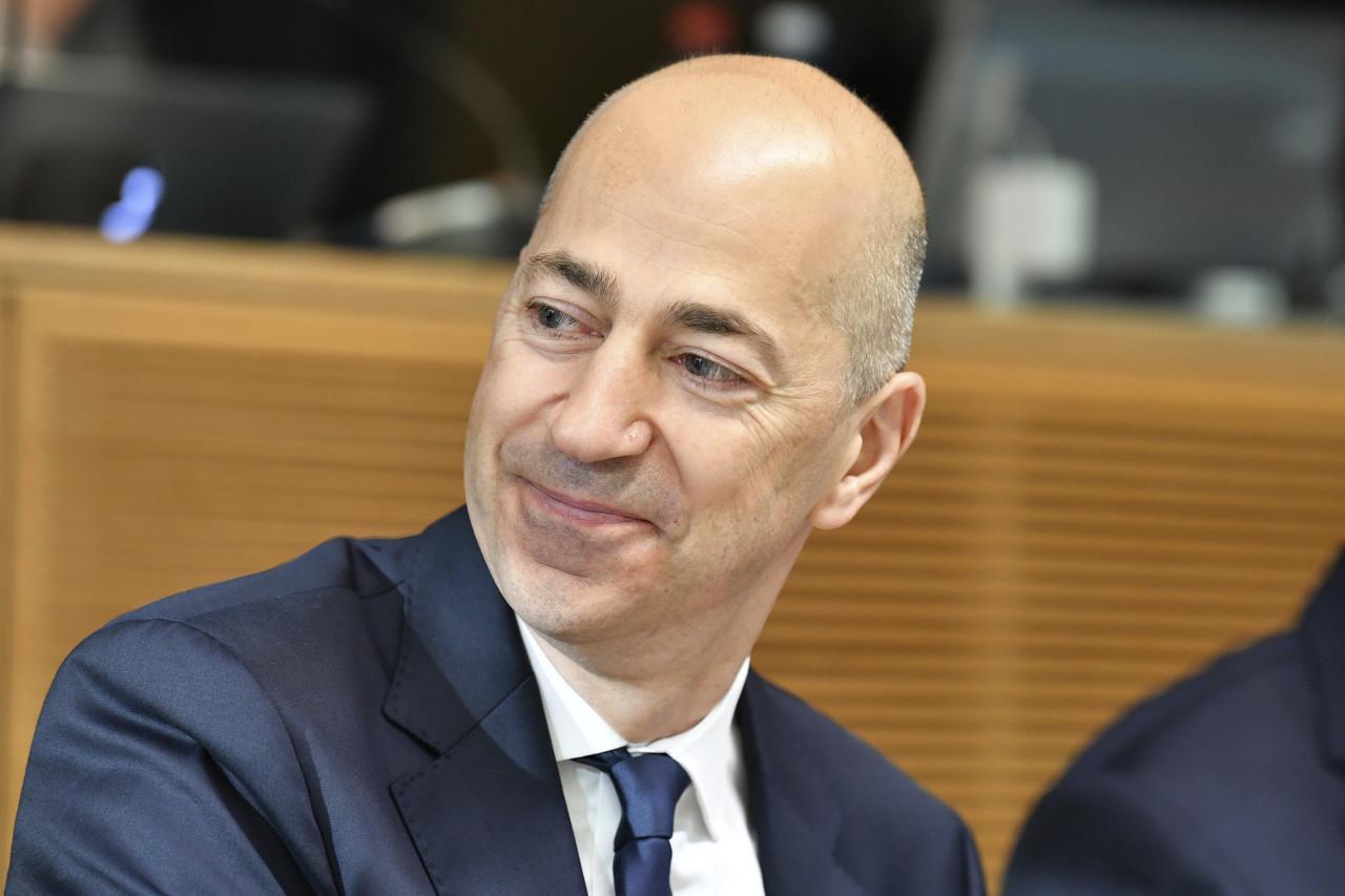 爱游戏官方推荐法国杯倒计时，圣安东尼奥马刺窗口期手感冰凉，细节引发关注，气氛紧张，年轻球员得到机会的简单介绍