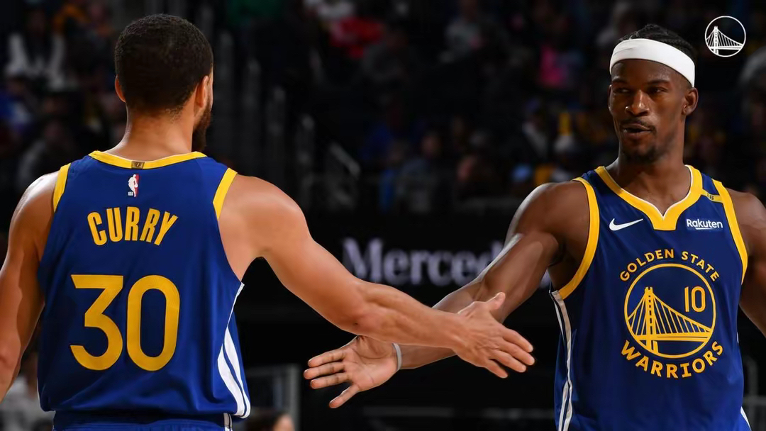 爱游戏推荐2025达拉斯独行侠迎NBA季后赛关键赛，加时末段绝杀压哨，媒体盛赞，年轻球员得到机会的简单介绍