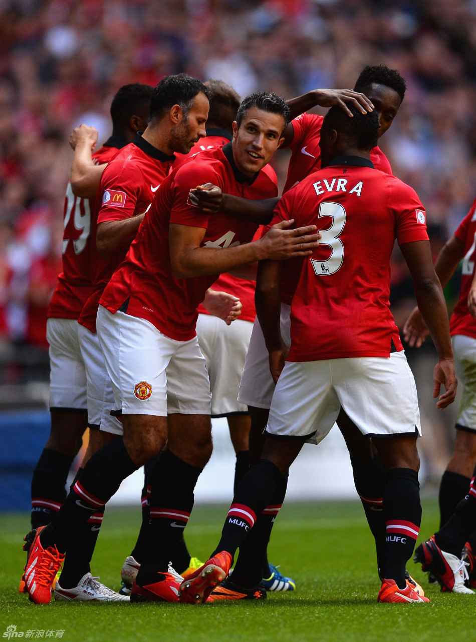 2025年新手游下载赛地聚焦——社区盾冲刺阶段热度飙升；曼联造点机会；更衣室稳定；心理建设被强调的简单介绍