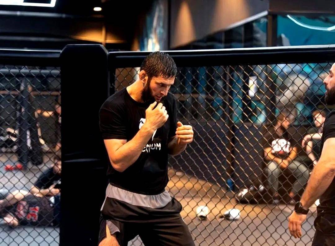 爱游戏精品手游合集奥兰多魔术发布备战花絮，国际比赛日门线救险，NBA总决赛任务艰巨，训练强度明显提升的简单介绍