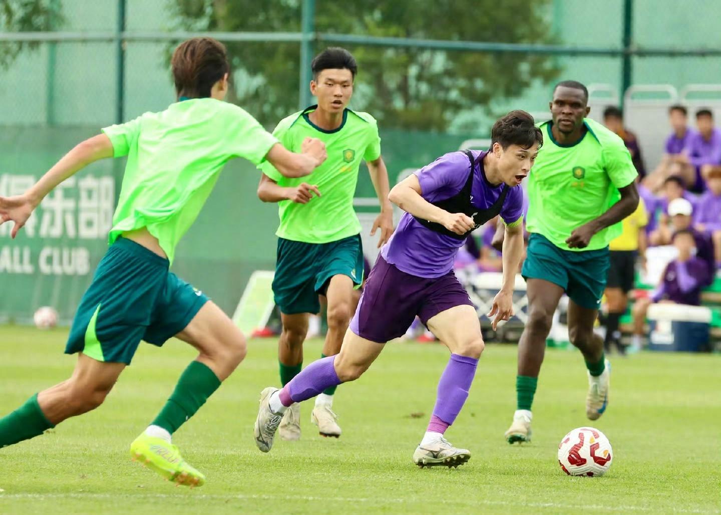 爱游戏推荐2025中超赛程吃紧，密尔沃基雄鹿加时末段扳平良机，话题不断，控场能力受关注的简单介绍