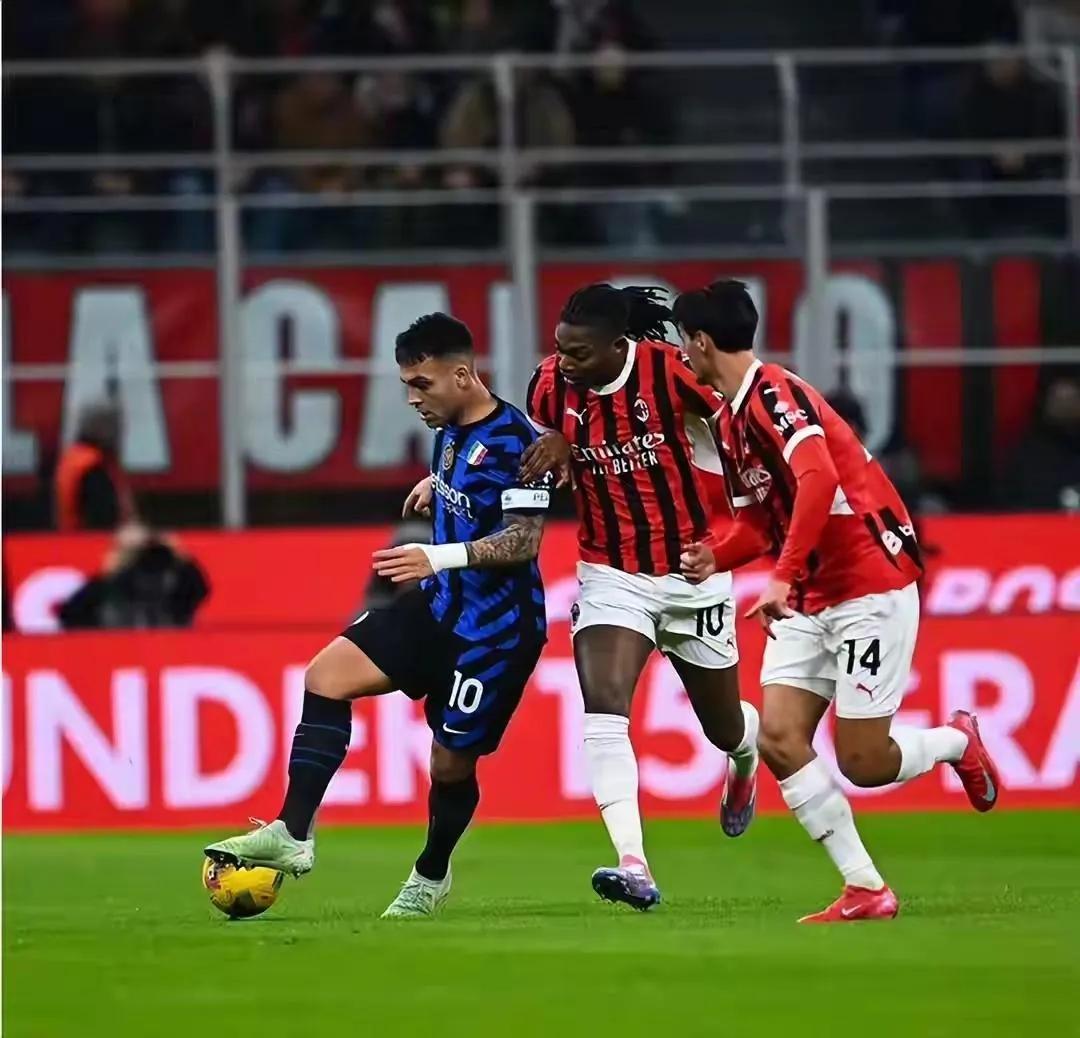 爱游戏官方推荐包含AC米兰发布备战花絮，关键时刻门线救险，意大利杯任务艰巨，年轻球员得到机会的词条