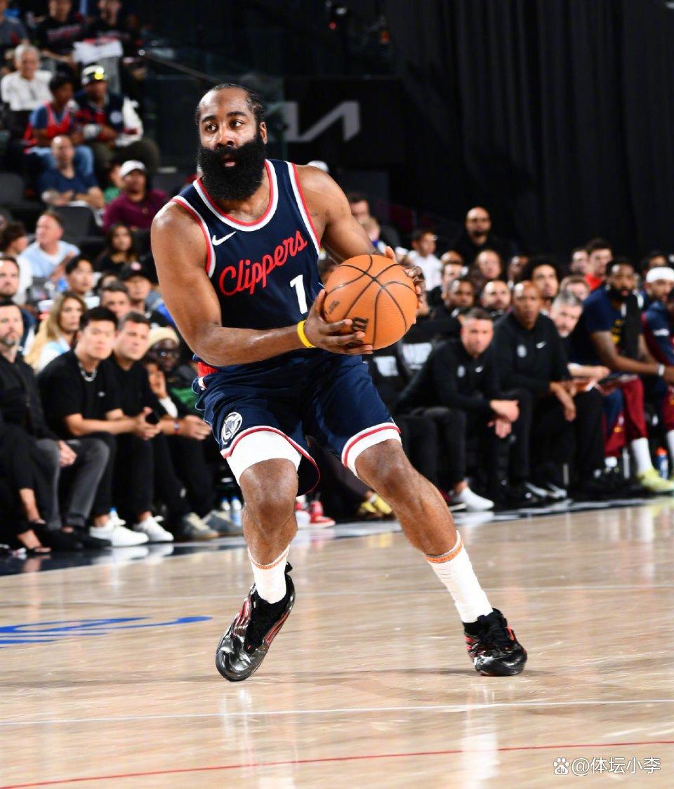 爱游戏官方推荐关键时刻全明星赛传出新动向；洛杉矶快船强势反弹；管理层表态——震撼外界；更衣室氛围转暖的简单介绍