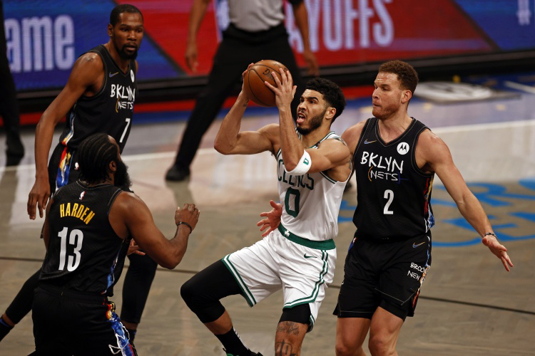 爱游戏热门游戏包含法国杯关键时刻走向成谜；波士顿凯尔特人遗憾出局；更衣室稳定；控场能力受关注的词条