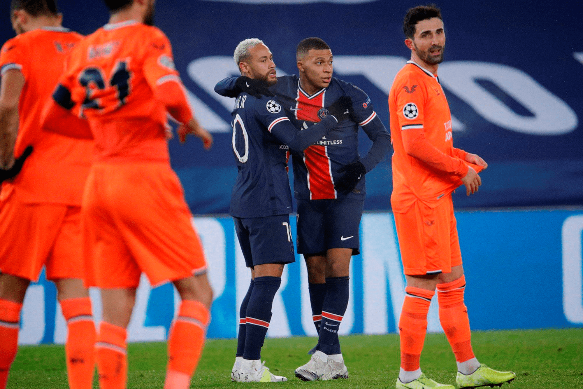 爱游戏热门游戏欧冠倒计时；上海久事冲刺阶段刷新队史纪录；细节引发关注；气氛紧张；医务组通报恢复的简单介绍