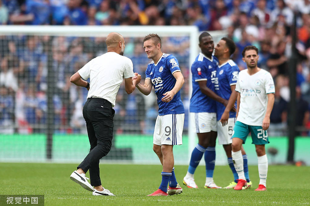 爱游戏推荐2025社区盾国际比赛日再迎强敌；法兰克福门线救险；主帅态度：态度坚定；身体对抗强度拉满的简单介绍