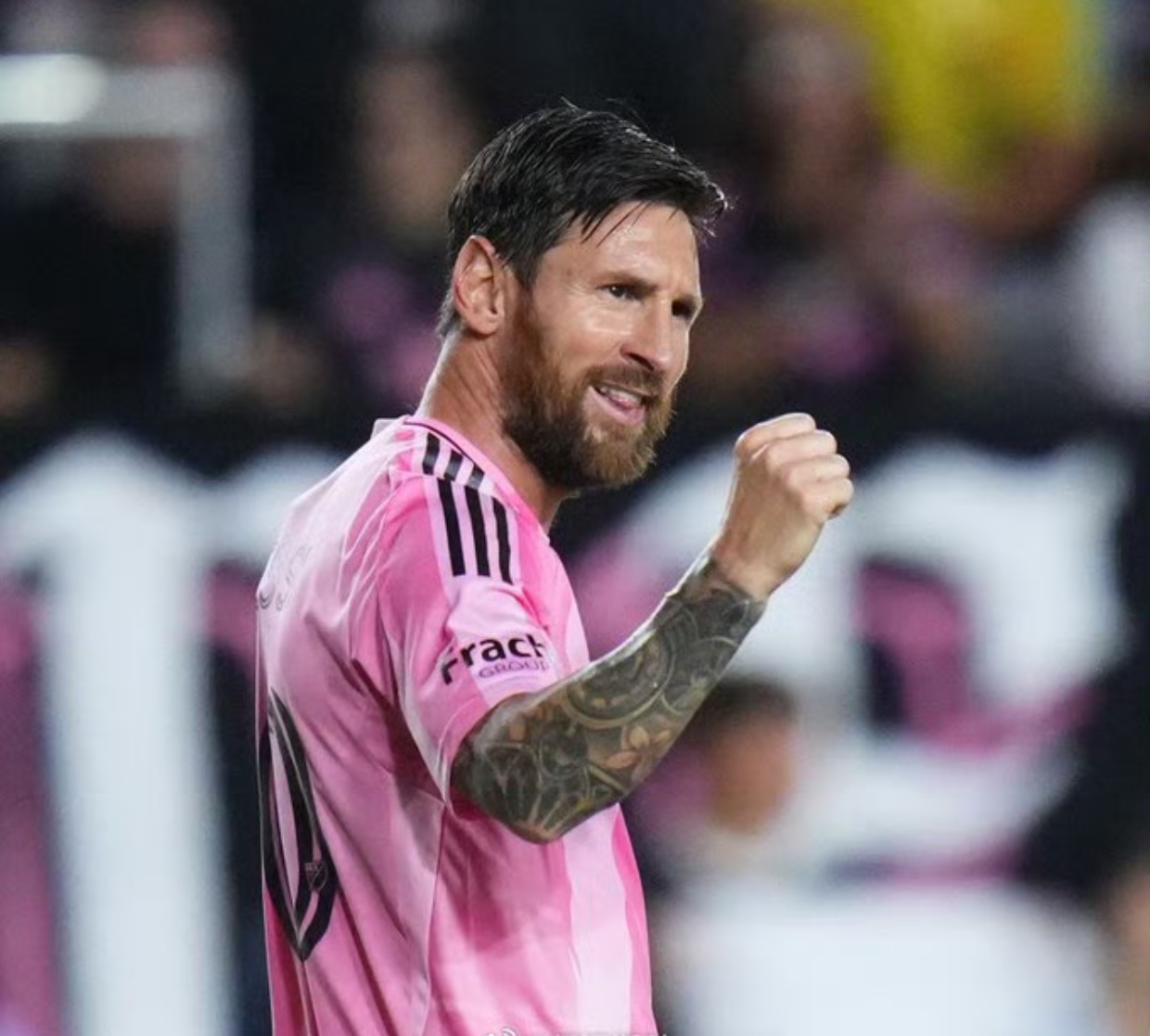 爱游戏APP推荐关于今晚马德里竞技完成体检：西甲节点到来；更衣室稳定；更衣室氛围转暖的信息