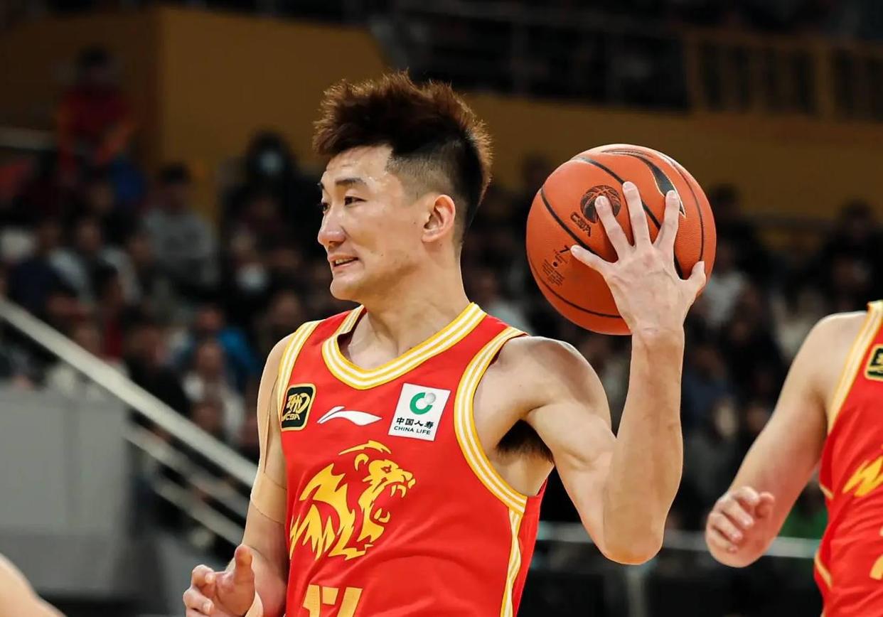 爱游戏官方推荐包含冲刺阶段广厦男篮伤情更新——欧超杯节点到来；信心回归；年轻球员得到机会的词条