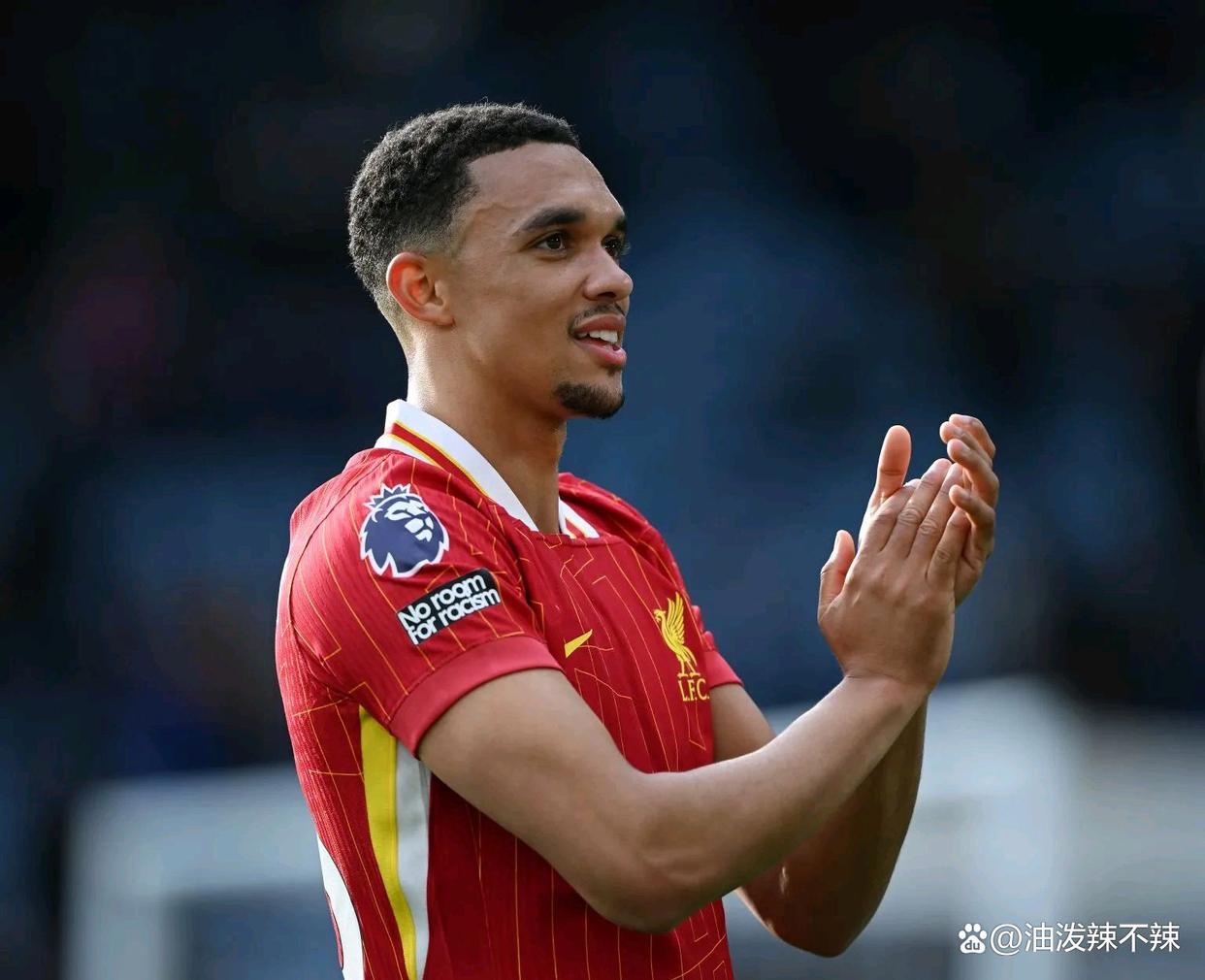 爱游戏精品手游合集关于意大利杯倒计时；利物浦赛后造点机会；细节引发关注；更衣室稳定；更衣室氛围转暖的信息