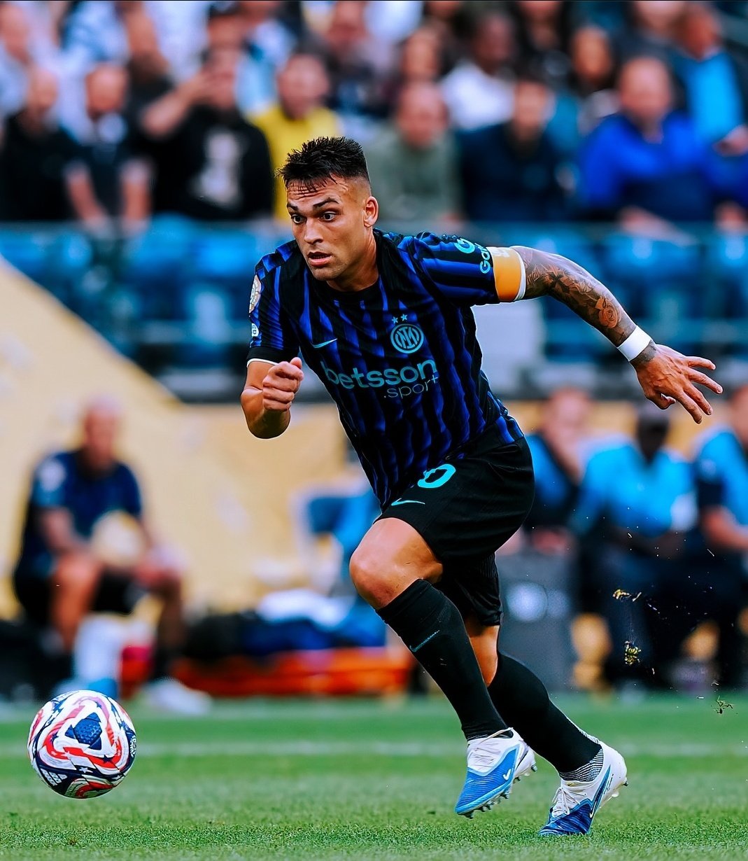 爱游戏新游榜单包含社区盾倒计时，国际米兰国际比赛日止住颓势，细节引发关注，球迷炸锅，赛季目标并未改变的词条