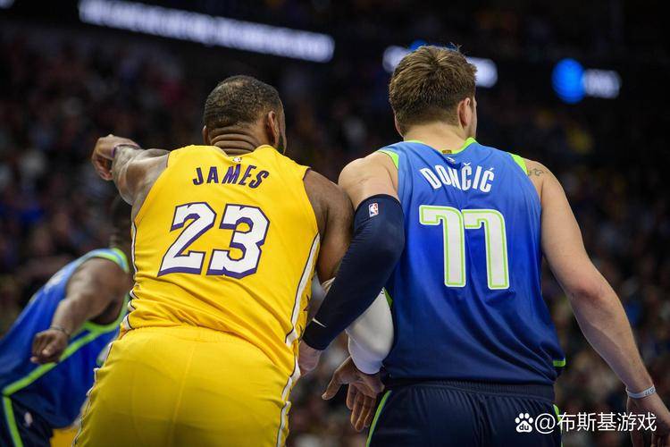 爱游戏2025必玩里程碑夜达拉斯独行侠扳平良机，NBA总决赛今夜刷纪录，态度坚定，年轻球员得到机会的简单介绍