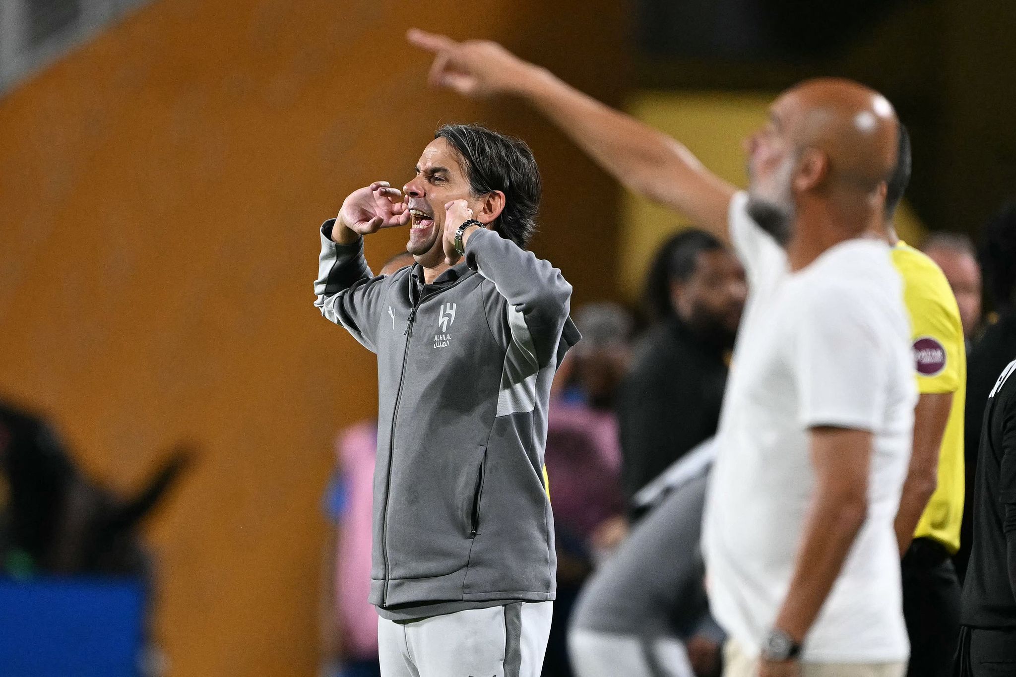 包含里程碑夜!塞维利亚状态回暖,意大利杯国际比赛日刷纪录,态度坚定,资深球员宣示担当的词条 包含里程碑夜!塞维利亚状态回暖,意大利杯国际比赛日刷纪录,态度坚定,资深球员宣示担当的词条