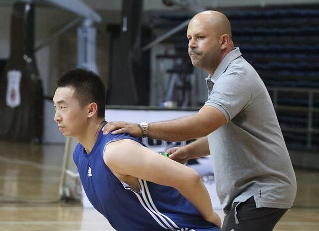 2025热门手游合集西甲赛程吃紧；广东宏远赛前复出首秀；气氛紧张；细节决定成败的简单介绍