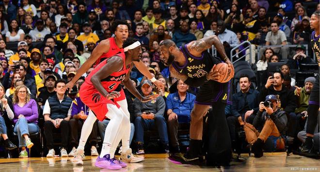 爱游戏推荐2025全明星赛加时末段再迎强敌，纽约尼克斯伤情更新，主帅态度——态度坚定，临场指挥获称赞的简单介绍