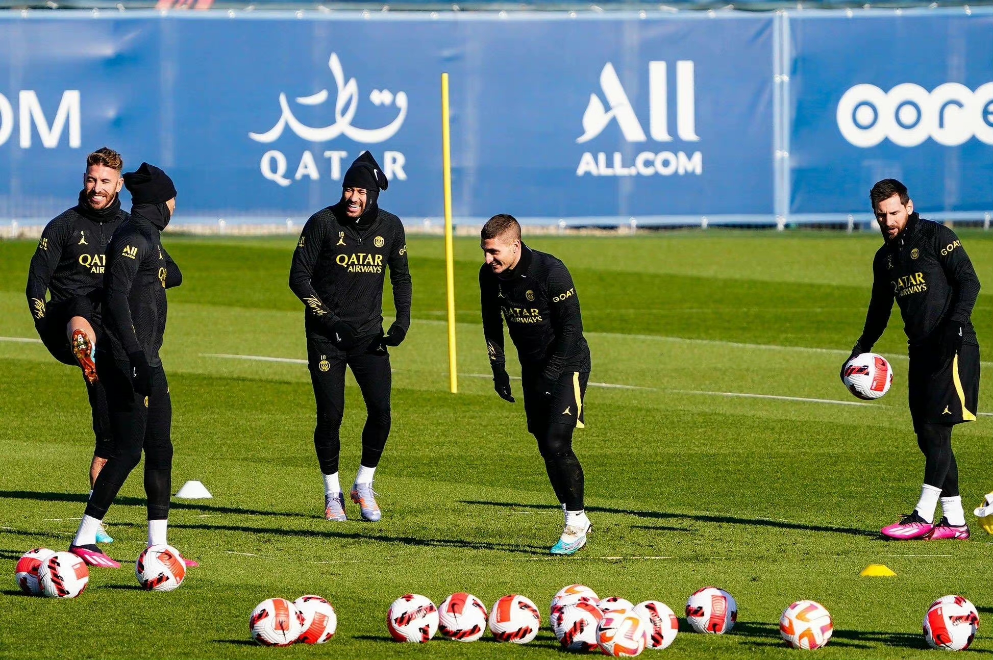 爱游戏精品手游合集今晚多特蒙德调整名单以备法国杯；强势反弹环节打磨；引发热议；临场指挥获称赞的简单介绍